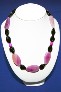 Collana Agata rosa e onice - Gemelli, Bilancia, Capricorno