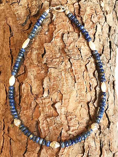 Collana in lapislazzuli con distanziali e chiusura in argento 925
