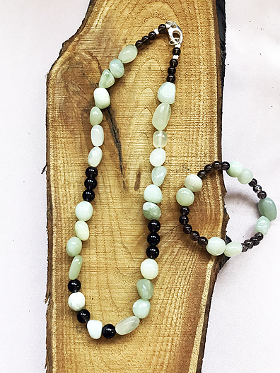 Collana e bracciale giada e onice con chiusura in argento 925