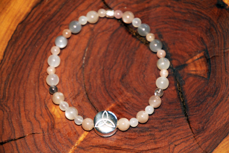 Bracciale pietra di luna trinità in argento 925
